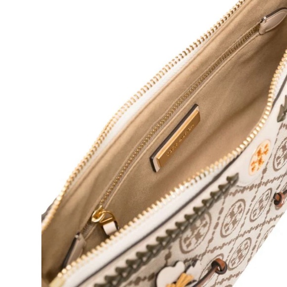 Tory Burch
T Monogram floral-appliqué shoulder bag. - Picture 4 of 4